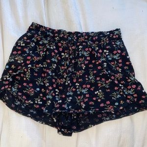 Navy floral flowy shorts